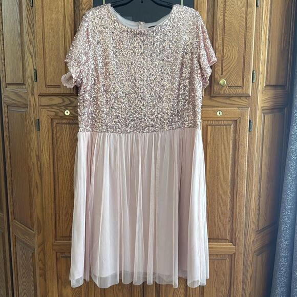 Marina Women’s Dusty Pink Short Sleeve Sequined Tulle Dress - Picture 2 of 8